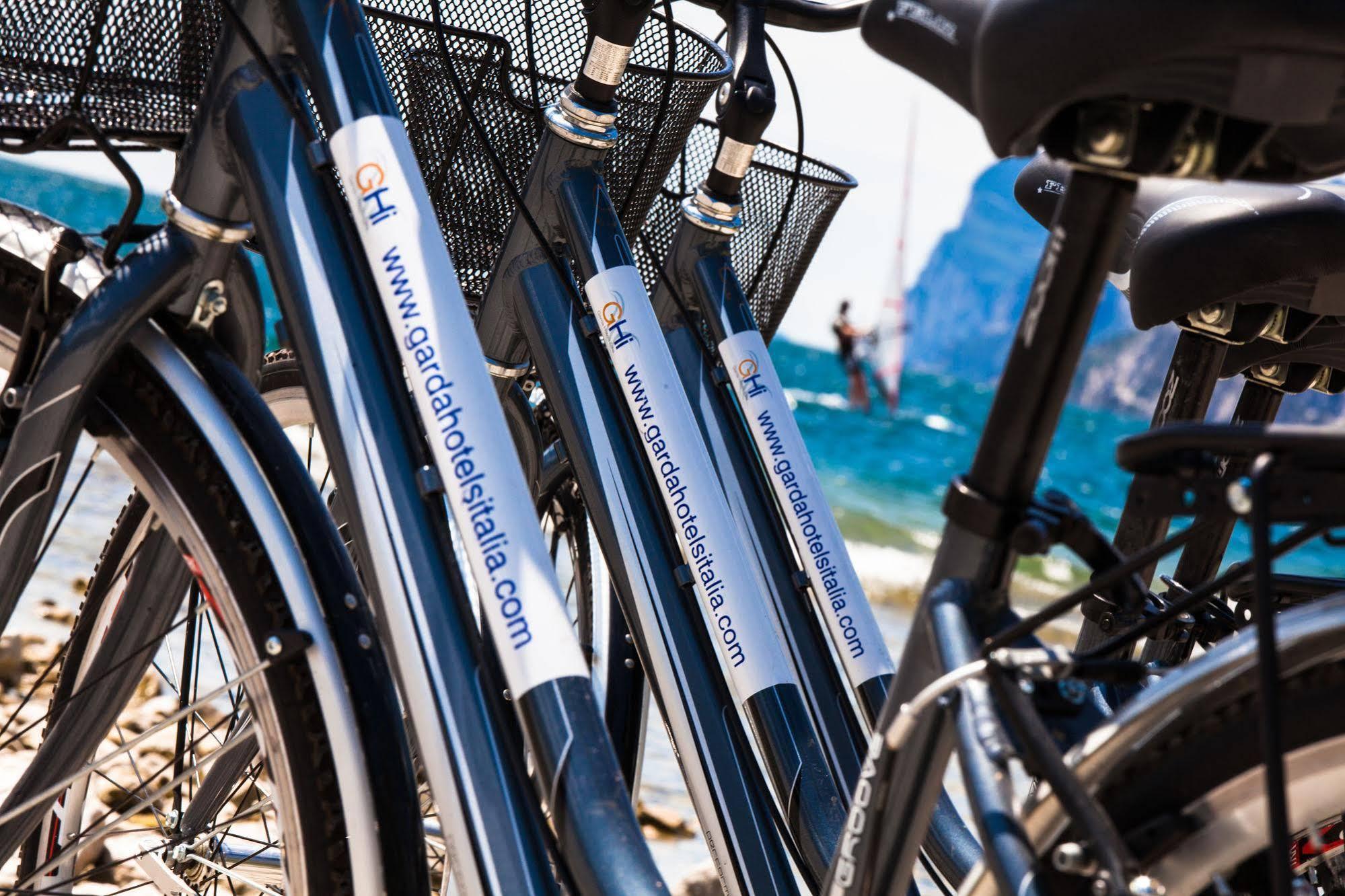 Hotel Lido Blu - Surf & Bike Torbole Sul Garda Exterior photo