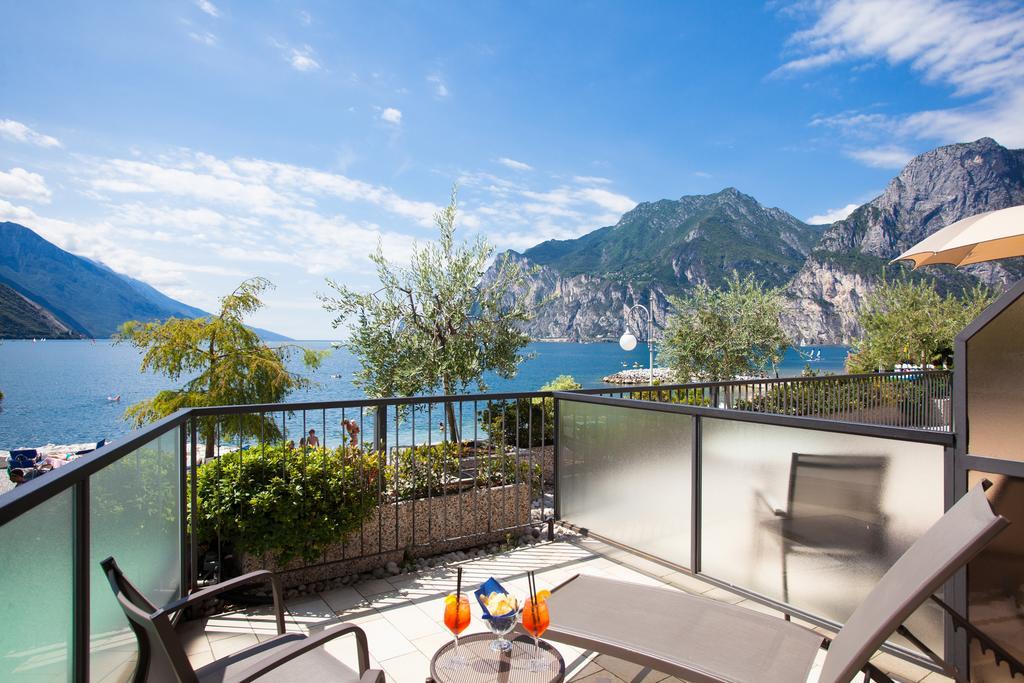 Hotel Lido Blu - Surf & Bike Torbole Sul Garda Exterior photo